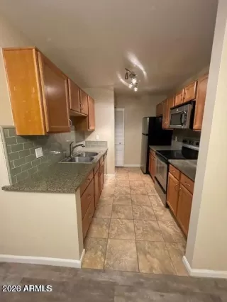 Photo #4: 6988526 Listing