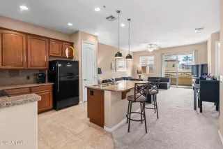 Photo #6: 6989037 Listing