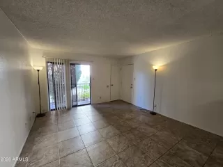 Photo #3: 6989164 Listing 