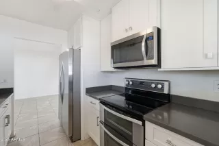 Photo #6: 6989233 Listing 