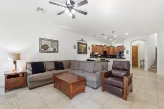 Photo #3: 6989272 Listing 