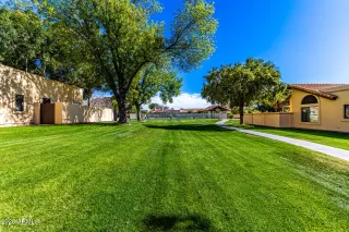 Photo #5: 6989933 Listing