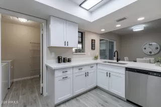 Photo #2: 6990008 Listing 