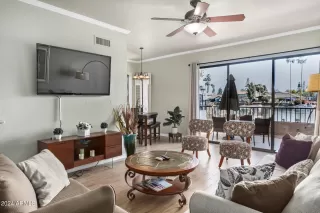 Photo #6: 6990029 Listing 