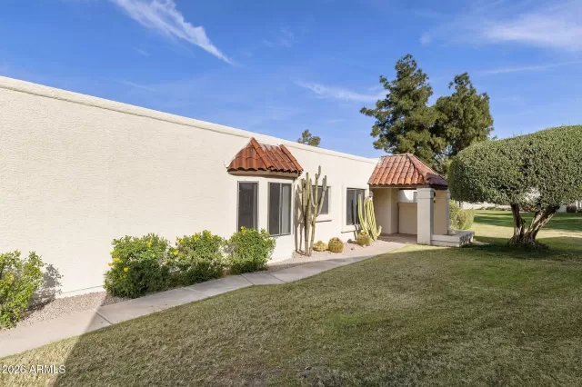 MLS: 6990083 Condo For Sale