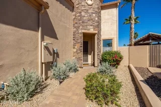 Photo #6: 6990212 Listing 