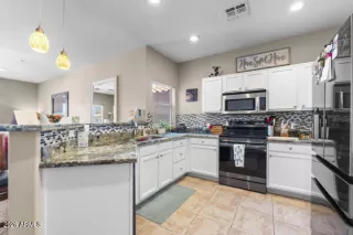 Photo #1: 6990238 Listing 