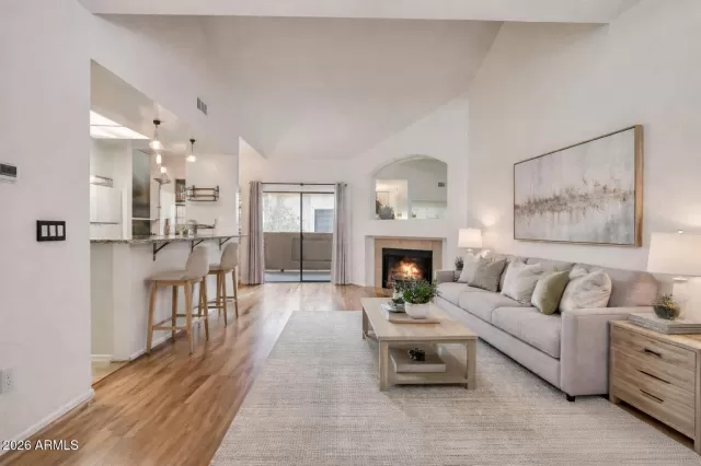 MLS: 6990372 Condo For Sale