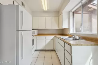 Photo #3: 6990505 Listing