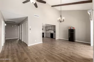 Photo #3: 6990733 Listing