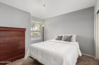 Photo #5: 6990760 Listing