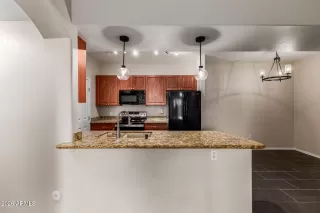 Photo #5: 6990964 Listing 