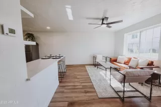 Photo #6: 6991106 Listing