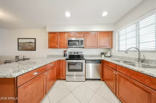 Photo #5: 6991191 Listing 