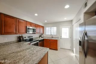 Photo #6: 6991191 Listing 