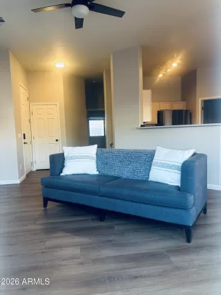 Photo #6: 6991243 Listing 