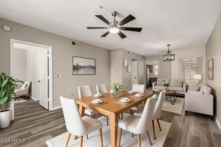 Photo #4: 6991260 Listing