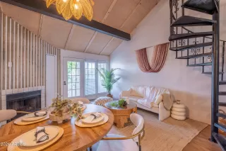 Photo #1: 6991338 Listing 