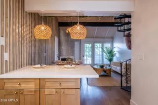 Photo #6: 6991338 Listing 