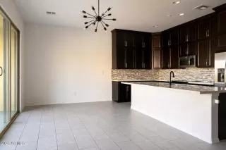 Photo #3: 6991560 Listing