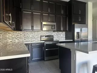 Photo #4: 6991560 Listing