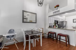 Photo #5: 6991665 Listing