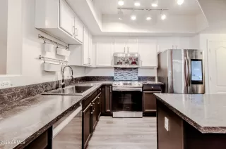 Photo #1: 6992010 Listing