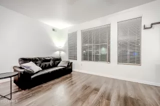 Photo #5: 6992010 Listing