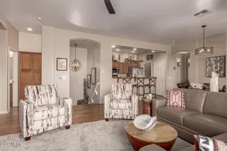 Photo #6: 6992024 Listing 