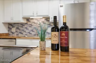 Photo #2: 6992291 Listing 