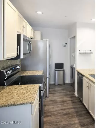 Photo #2: 6992407 Listing 