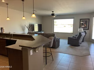 Photo #6: 6992486 Listing