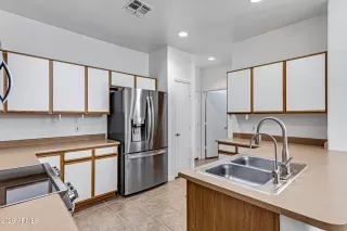 Photo #6: 6992736 Listing 