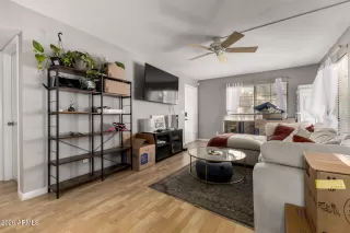Photo #5: 6992823 Listing