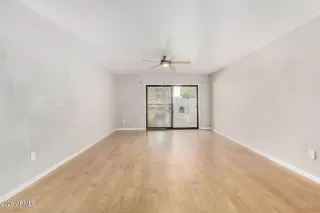 Photo #4: 6992909 Listing 