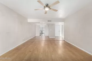 Photo #5: 6992909 Listing 