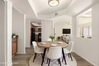 Photo #6: 6992955 Listing 