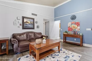 Photo #5: 6993172 Listing 