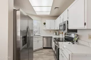 Photo #1: 6993269 Listing 