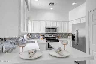 Photo #3: 6993378 Listing 