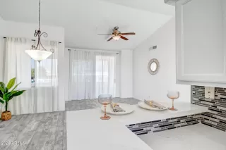 Photo #6: 6993378 Listing 