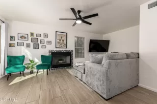 Photo #6: 6993425 Listing 