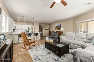 Photo #6: 6993562 Listing 