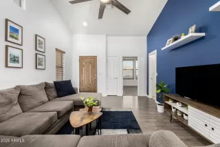 Photo #3: 6993763 Listing 