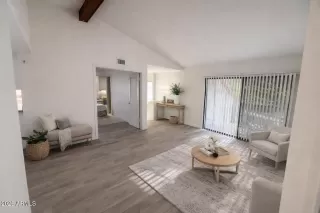 Photo #1: 6993893 Listing