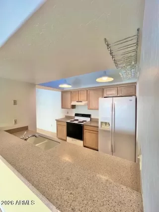 Photo #4: 6994115 Listing 