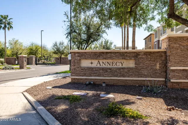 MLS: 6994354 Condo For Sale