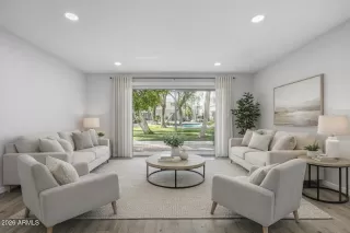 Photo #1: 6994662 Listing 