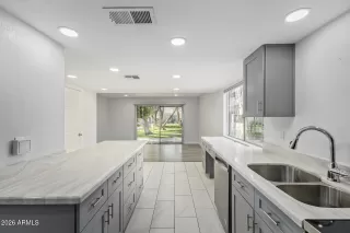 Photo #3: 6994662 Listing 