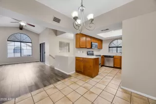 Photo #4: 6994680 Listing 